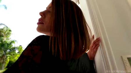 Хардкорный двойной анал с похотливой нимфоманкой Adriana Chechik