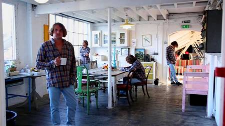 Фильм: Соседки 2 (с русским переводом)