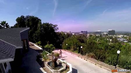 Оттраханная Peta Jensen заслужила смачный камшот мускулистого хахаля