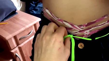 Пацан снимает от первого лица как ебет дома русскую подружку