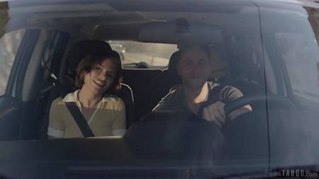 Хардкорная оргия с пришельцем на космическом корабле