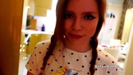 Русская красотка оргазмирует на члене страстного любовника