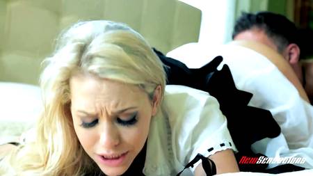 Красивая домработница запрыгнула на утренний стояк мускулистого ловеласа