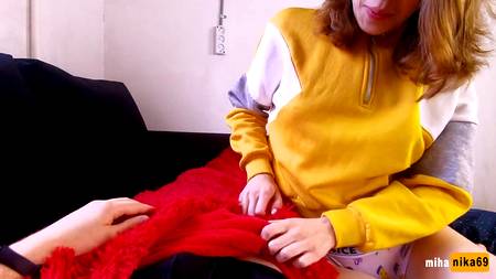 Русский пацан оприходовал в рот сестру и напоил ее спермой