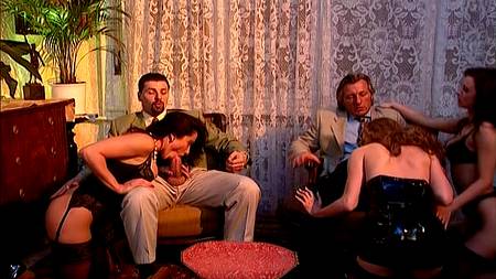 Фильм: Любовь Лауры (с русским переводом)