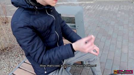 Ловелас накончал полный рот спермы русской светловолосой сучке