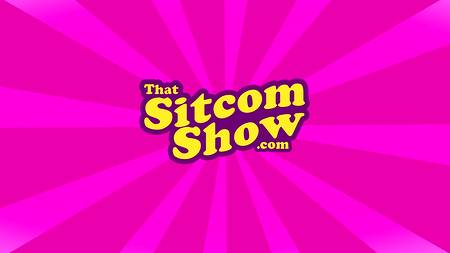 Красотка с маленькой грудью наслаждается членом симпатичного ухажера