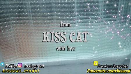 Пацан отодрал русскую сестренку и мощно кончил ей на попку