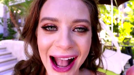 Страстные любовники сводят с ума девушку двойным проникновением