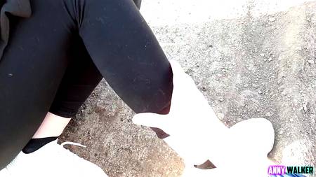 Умело запикапил и трахнул русскую сучку во время утренней пробежки