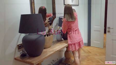 Русское порно от первого лица с безотказной нимфой Luxury Girl