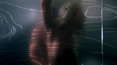 Красивый секс в душе с привлекательной грудастой девушкой