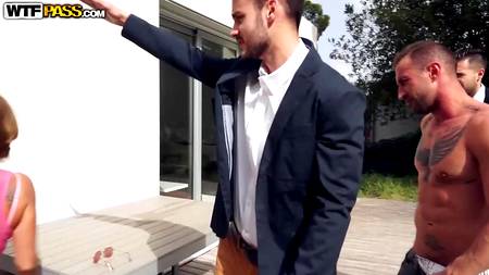 Парни пустили по кругу и вдули во все щели няшную шлюшку Ally Jones