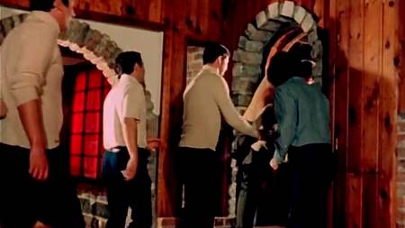 Порно ретро фильм с безотказными в постели француженками