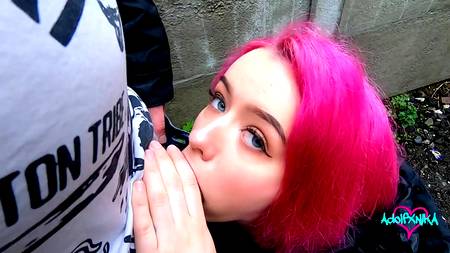 Русская порнозвезда объездила хуй подкатившего пикапера