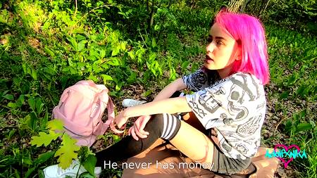 Русский пацан отодрал в лесу девку с рабочими узкими дырочками