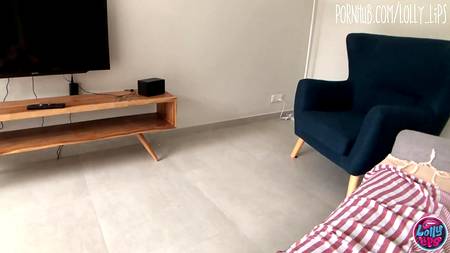 Пышногрудая русская бестия наслаждается на члене опытного самца