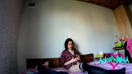 Сперма вытекает из влагалища рыжеволосой русской телочки