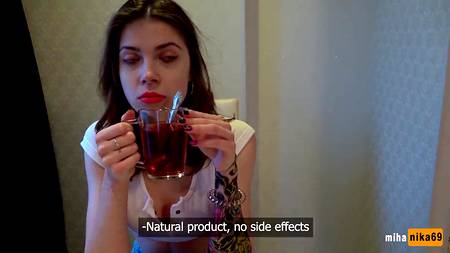 Чувак напоил русскую сучку виагрой и страстно трахнул в разных позах