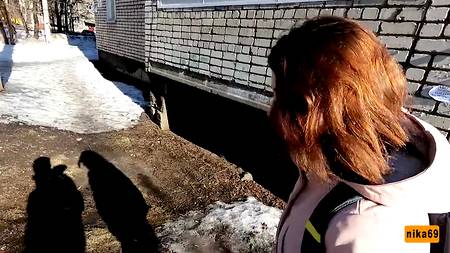 Вышла из душа и сразу запрыгнула на член русскому парню