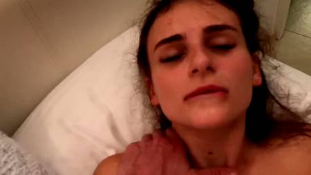 Страстный блондин ебет во все щели стройную телку с маленькой грудью