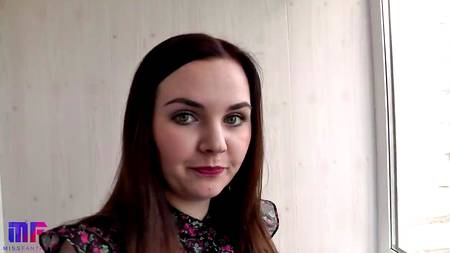 Пышногрудая толстушка отдалась на работе русскому клиенту