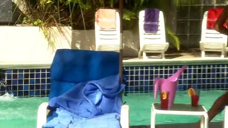 Фильм:  Лепестки (с русским переводом)