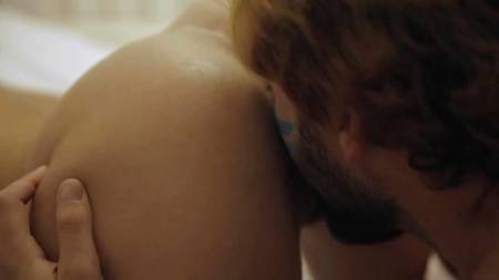 Фильм: Секретные Встречи (с русским переводом)