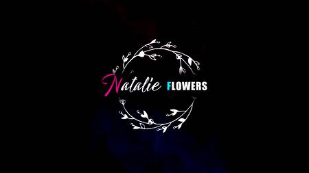 Опытный ловелас лижет красотке влагалище с большим дилдо в ее попке