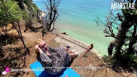 Удачный пикап блондинки оправдался сексом на берегу пляжа