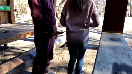 Ловелас пялит на улице стонущую сучку с шикарной задницей