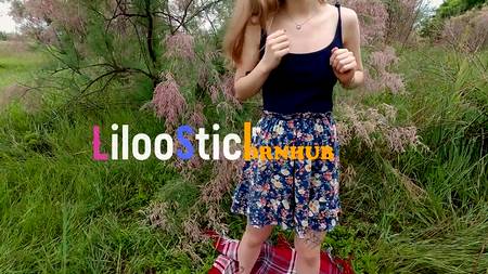 Русская парочка снимает порно на природе и от этого кайфуют