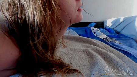 Похотливый самец дрючит связанную подругу с идеальным телом