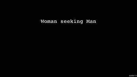 Ловелас жестко ебет брюнетку с огромными силиконовыми сиськами