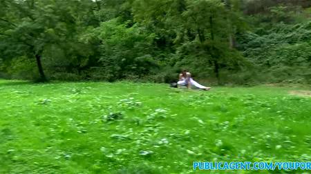 Страстная брюнетка отлично поработала дыркой