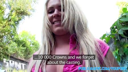 Удачное знакомство с шикарной блондиночкой