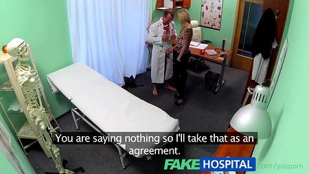 Доктор воспользовался влагалищем своей пациентки