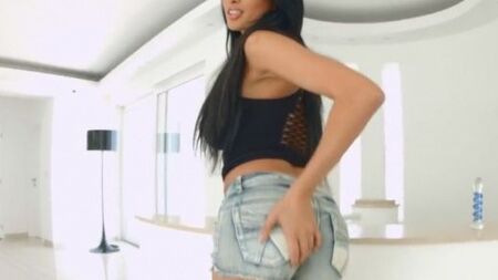 Anissa Kate побаловала мужчину анальным сексом