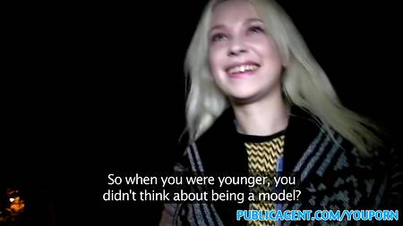 Блондинка заработала телом кругленькую сумму