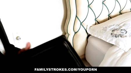 Грабитель раскрутил на секс шикарную сучку