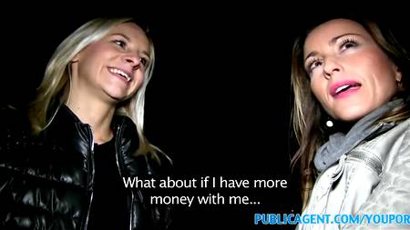 Удачное знакомство парня с двумя красавицами