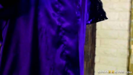 Красотка сделала приятный сюрприз для своего мужчины