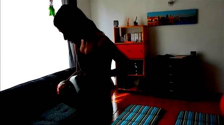 Молодая пара показывает качественное домашнее порно