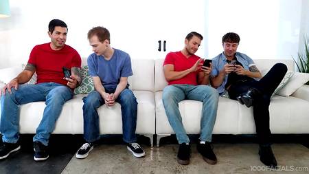 Мужики устроили ганг банг блондинке с морем спермы ей в ротик