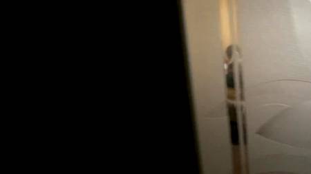 Жеребец пялит сзади сногсшибательную сучку с большой жопой