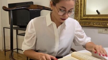 Ученик оприходовал сексуальную учительницу от первого лица