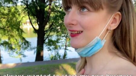 Запикапил и нежно трахнул молодую девку с маленькой грудью