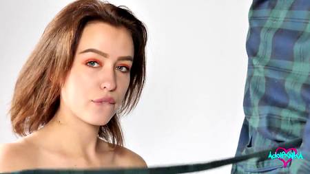 Русская малышка ощутила влагалищем взрывной оргазм парня