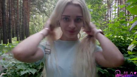 Русский чувак заплатил молодой блондинке за отпадный секс на улице