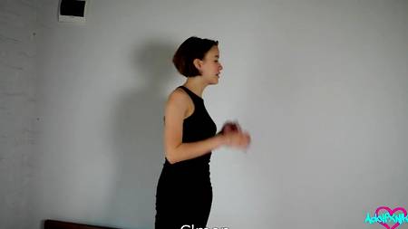 Русская краля красиво отдалась фотографу с толстым хуем